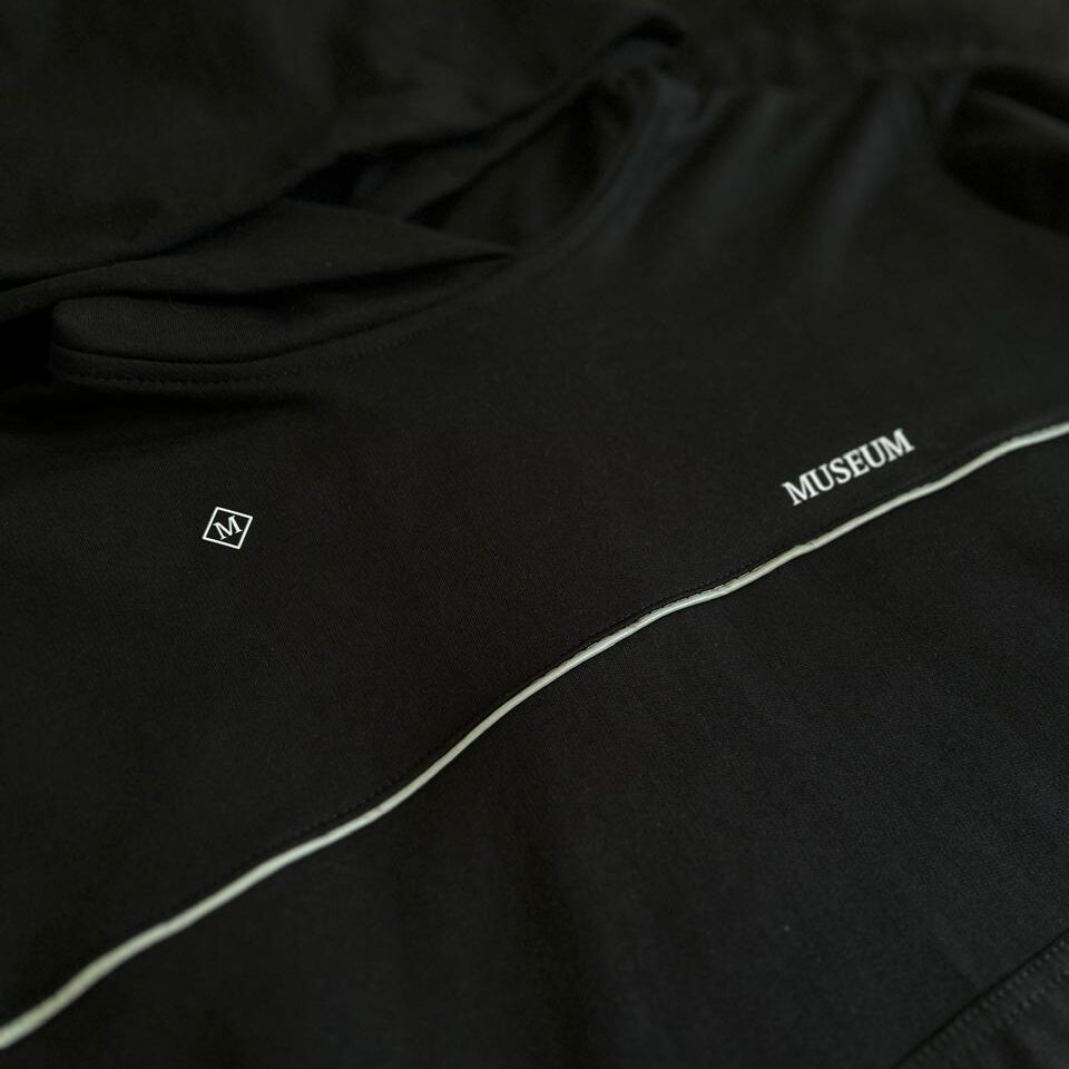 Polerón Lineas | Oversized | Negro